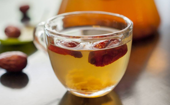 姜絲紅棗可以加薏仁和蜂蜜嗎 姜絲紅棗水有什么功效