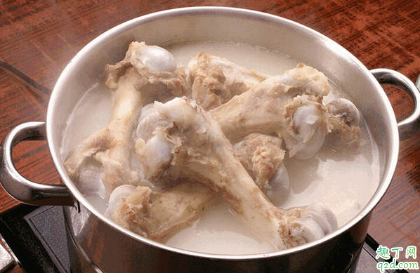 高湯用什么骨頭熬的 熬高湯的骨頭怎么處理1